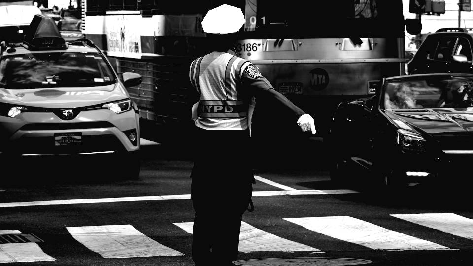 Η Black Friday ήταν μια ιδέα της τροχαίας - και δεν κάνουμε πλάκα